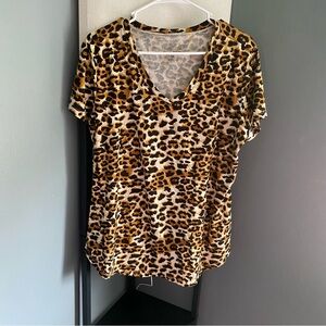 Lildy leopard Relaxed Short Sleeve Tee